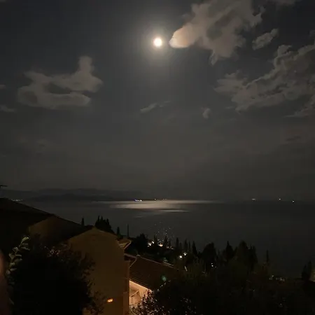 Διαμέρισμα Breathtaking Views *