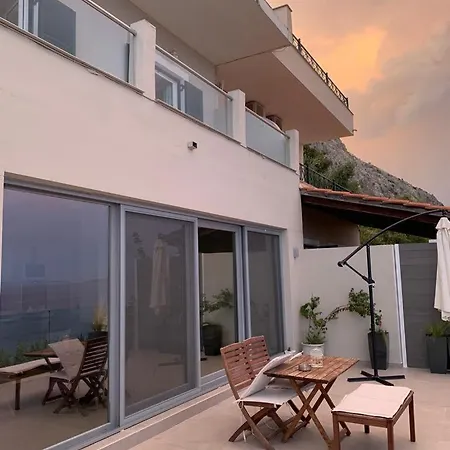 Breathtaking Views Μπαρμπάτι
